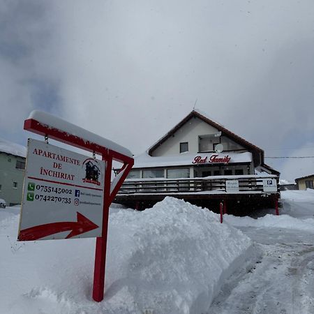Red Family Apartments Păltiniş Zewnętrze zdjęcie